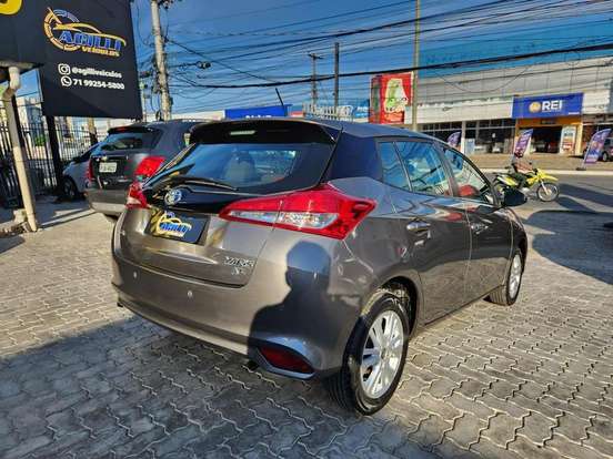 TOYOTA-YARIS-2018