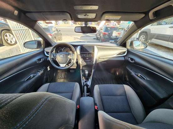 TOYOTA-YARIS-2018