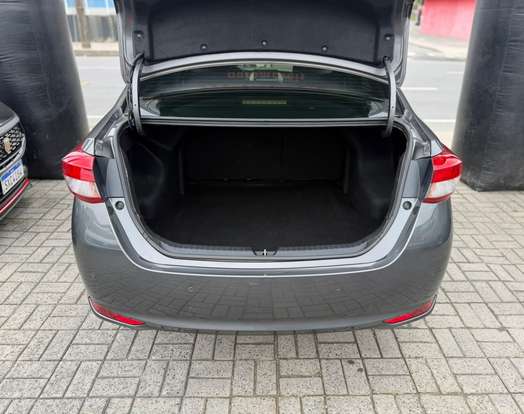 TOYOTA-YARIS-2020