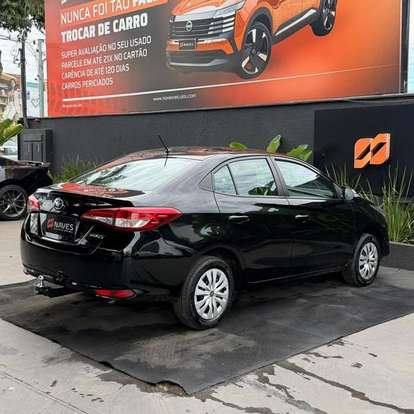 TOYOTA-YARIS-2019