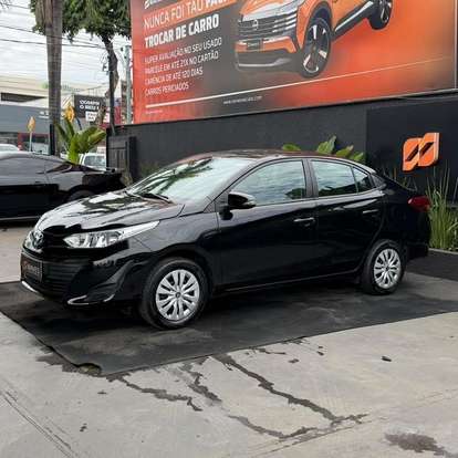 TOYOTA-YARIS-2019
