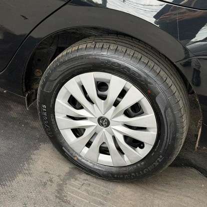 TOYOTA-YARIS-2019