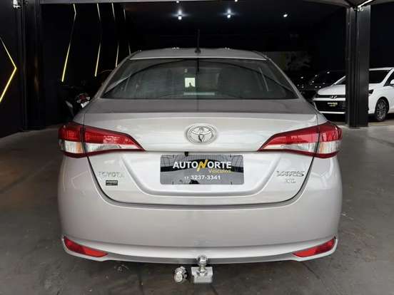 TOYOTA-YARIS-2019