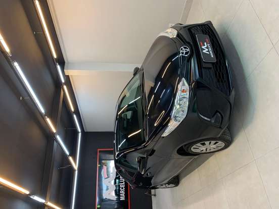 TOYOTA-YARIS-2024