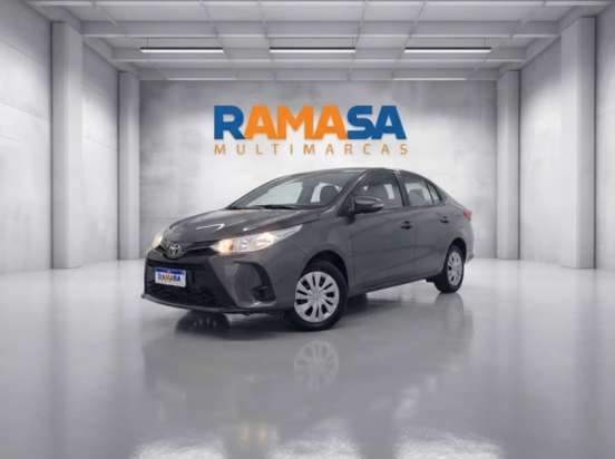 TOYOTA-YARIS-2024