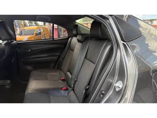 TOYOTA-YARIS-1.5 16V FLEX SEDAN XS CONNECT MULTIDRIVE TOYOTA-YARIS-2022