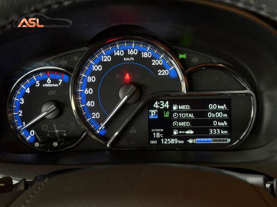 TOYOTA-YARIS-2023