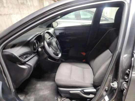 TOYOTA-YARIS-2024