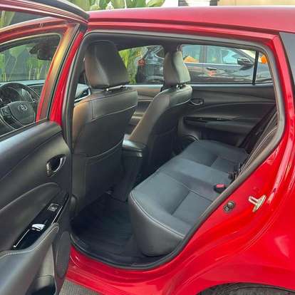 TOYOTA-YARIS-2024