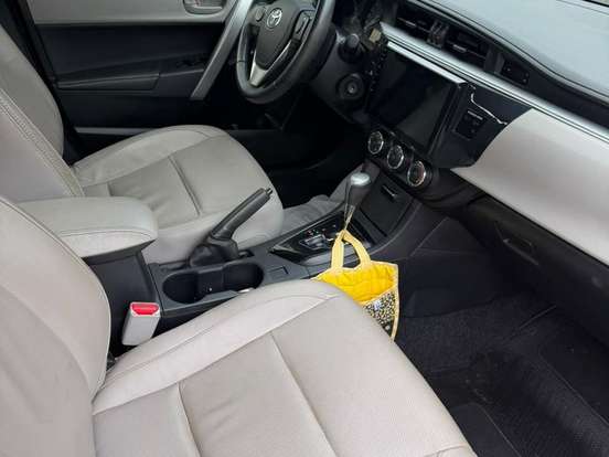 TOYOTA-COROLLA-1.8 GLI 16V FLEX 4P AUTOMÁTICO TOYOTA-COROLLA-2016