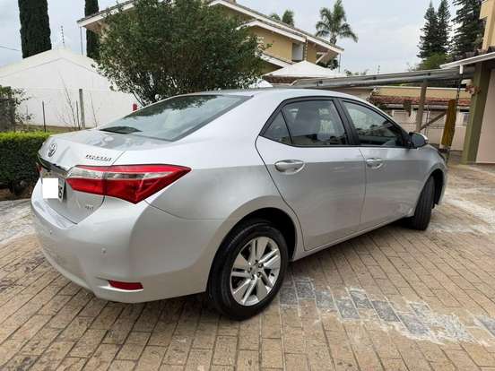 TOYOTA-COROLLA-2016