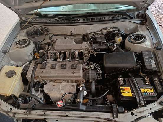 TOYOTA-COROLLA-2000