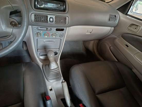 TOYOTA-COROLLA-2000