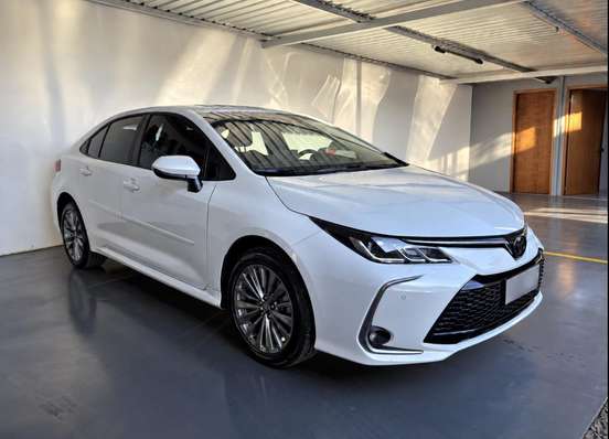 TOYOTA-COROLLA-2025