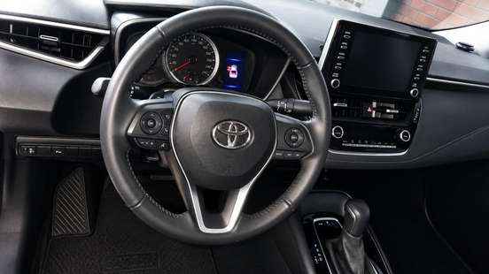 TOYOTA-COROLLA-2021
