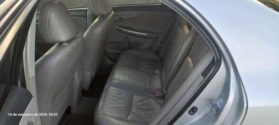 TOYOTA-COROLLA-2011