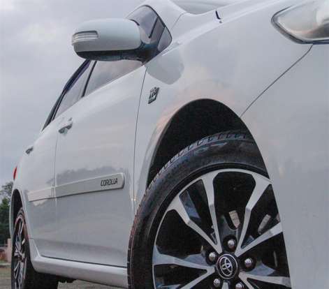 TOYOTA-COROLLA-2013