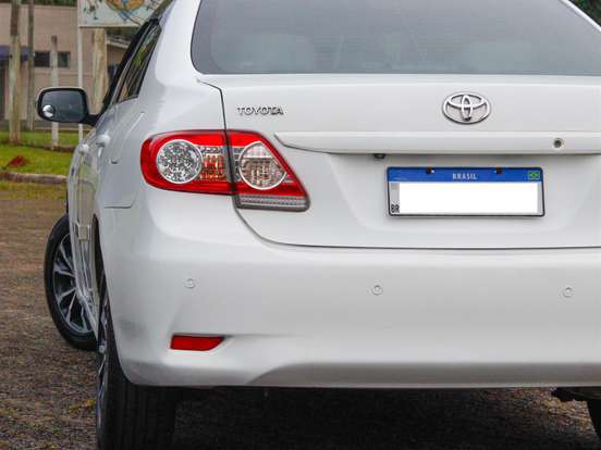 TOYOTA-COROLLA-2.0 XEI 16V FLEX 4P AUTOMÁTICO TOYOTA-COROLLA-2013