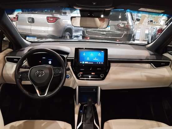 TOYOTA-COROLLA CROSS-2023