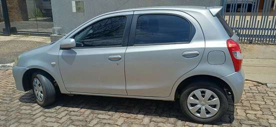 TOYOTA-ETIOS-2013