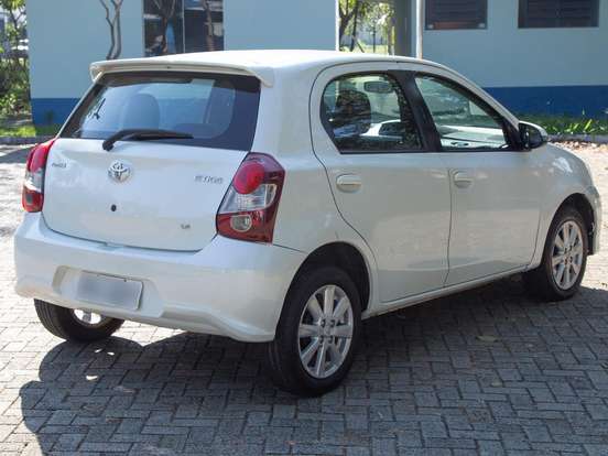 TOYOTA-ETIOS-1.5 X PLUS 16V FLEX 4P MANUAL TOYOTA-ETIOS-2019