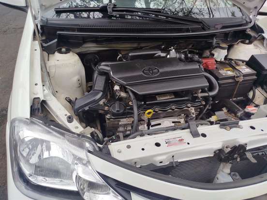 TOYOTA-ETIOS-2017