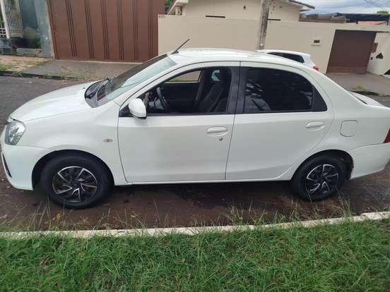TOYOTA-ETIOS-1.5 X SEDAN 16V FLEX 4P MANUAL TOYOTA-ETIOS-2017