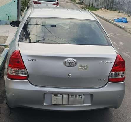 TOYOTA-ETIOS-2016