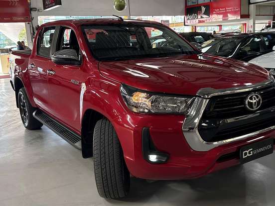 TOYOTA-HILUX-2.8 D-4D TURBO DIESEL CD SRV 4X4 AUTOMÁTICO TOYOTA-HILUX-2021