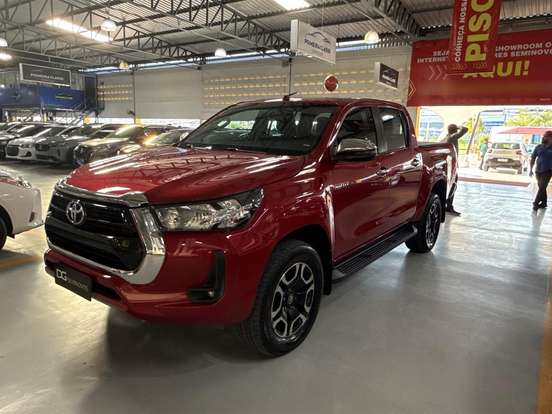 TOYOTA-HILUX-2.8 D-4D TURBO DIESEL CD SRV 4X4 AUTOMÁTICO TOYOTA-HILUX-2021