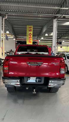 TOYOTA-HILUX-2021