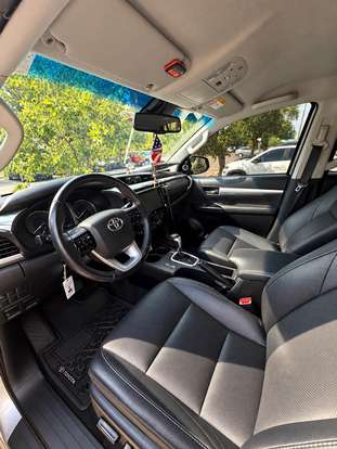 TOYOTA-HILUX-2.8 D-4D TURBO DIESEL CD SRX 4X4 AUTOMÁTICO TOYOTA-HILUX-2021