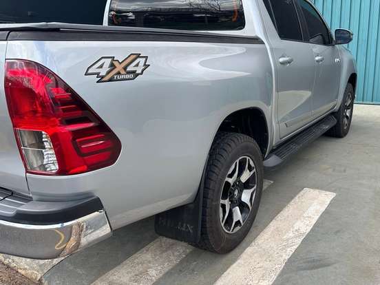 TOYOTA-HILUX-2.8 SRV 4X4 CD 16V DIESEL 4P AUTOMÁTICO TOYOTA-HILUX-2019