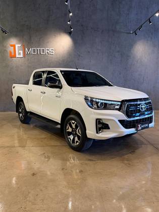 TOYOTA HILUX 2.8 SRX 4X4 CD 16V DIESEL 4P AUTOMÁTICO