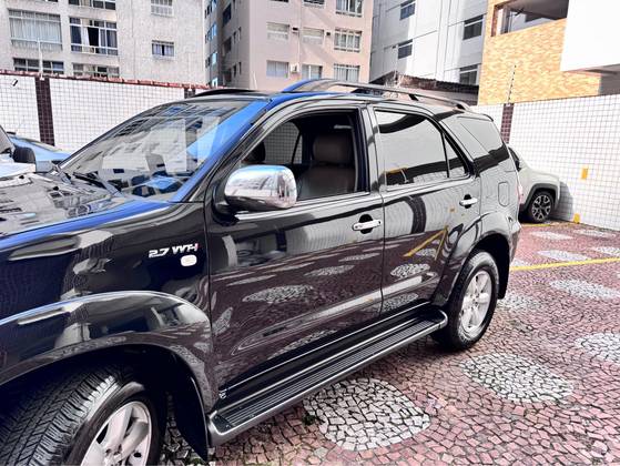 TOYOTA HILUX SW4 2.7 SR 4X2 16V GASOLINA 4P AUTOMÁTICO