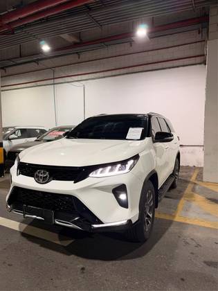 TOYOTA HILUX SW4 2.7 SR 7 LUGARES 4X2 16V FLEX 4P AUTOMÁTICO