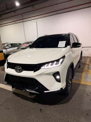 TOYOTA-HILUX SW4-2016