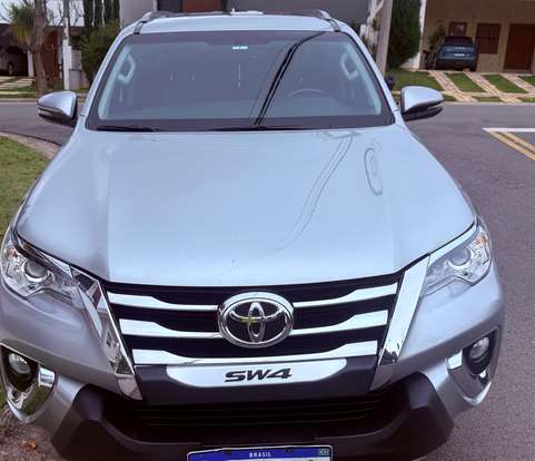TOYOTA-HILUX SW4-2020