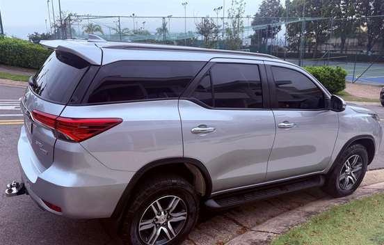 TOYOTA-HILUX SW4-2020