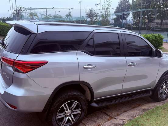 TOYOTA-HILUX SW4-2.7 SRV 7 LUGARES 4X2 16V FLEX 4P AUTOMÁTICO TOYOTA-HILUX SW4-2020