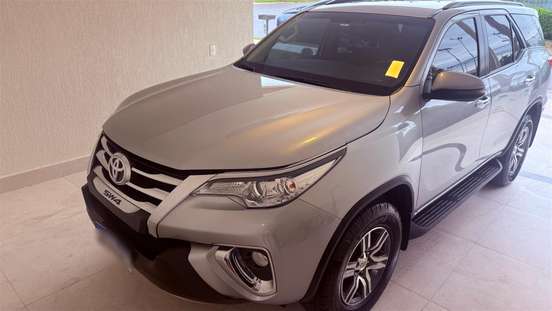 TOYOTA-HILUX SW4-2020