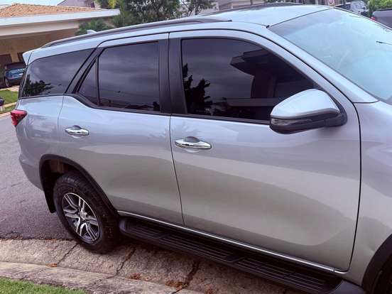 TOYOTA-HILUX SW4-2.7 SRV 7 LUGARES 4X2 16V FLEX 4P AUTOMÁTICO TOYOTA-HILUX SW4-2020