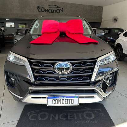 TOYOTA-HILUX SW4-2021