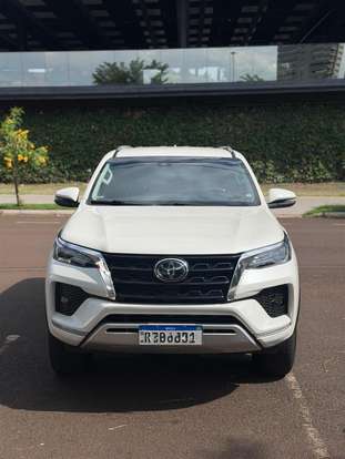 TOYOTA-HILUX SW4-2.8 D-4D TURBO DIESEL SRX 7L 4X4 AUTOMÁTICO TOYOTA-HILUX SW4-2021