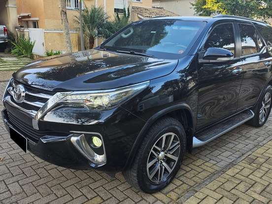 TOYOTA-HILUX SW4-2.8 SRX 4X4 7 LUGARES 16V TURBO INTERCOOLER DIESEL 4P AUTOMÁTICO TOYOTA-HILUX SW4-2016