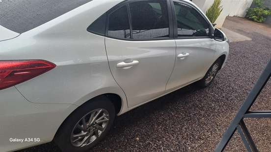 TOYOTA-YARIS-2024