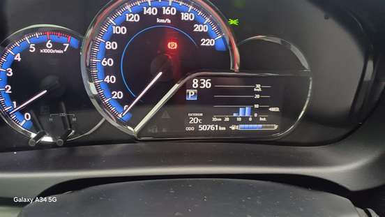 TOYOTA-YARIS-2024