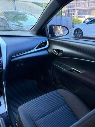 TOYOTA-YARIS-2020