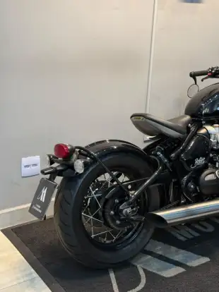 TRIUMPH-BONNEVILLE BOBBER 1200-2024