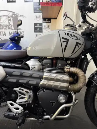 TRIUMPH-BONNEVILLE SCRAMBLER 1200 X-2024